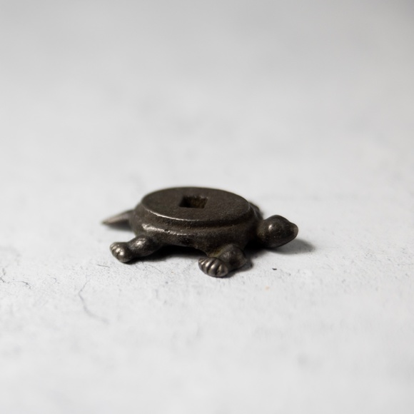 Vintage metal turtle bottle opener? - Picture 4 of 5